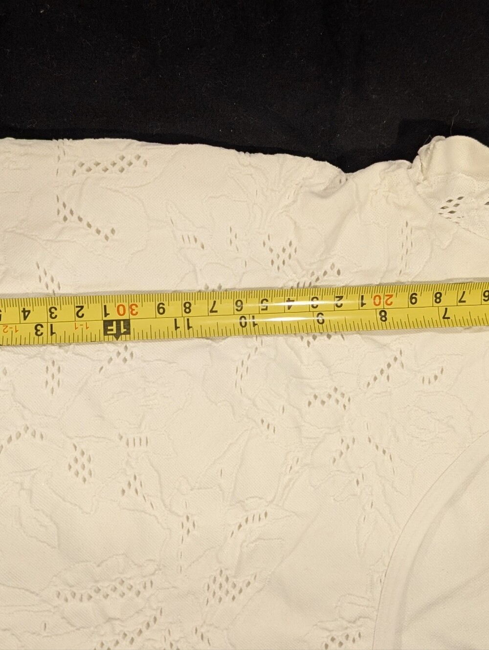 Aerie Superchill White Floral Lace Crop Top Scoop Neck L - Picture 3 of 4